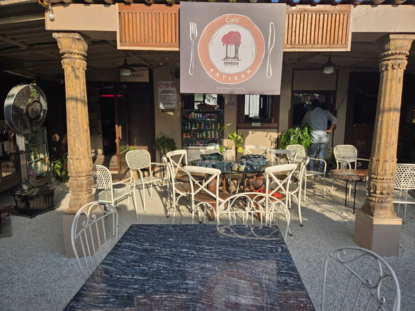 Cafe Artisanā¢